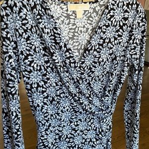 Michael Kors floral dress XS. Color navy and light blue. Excellent condition.